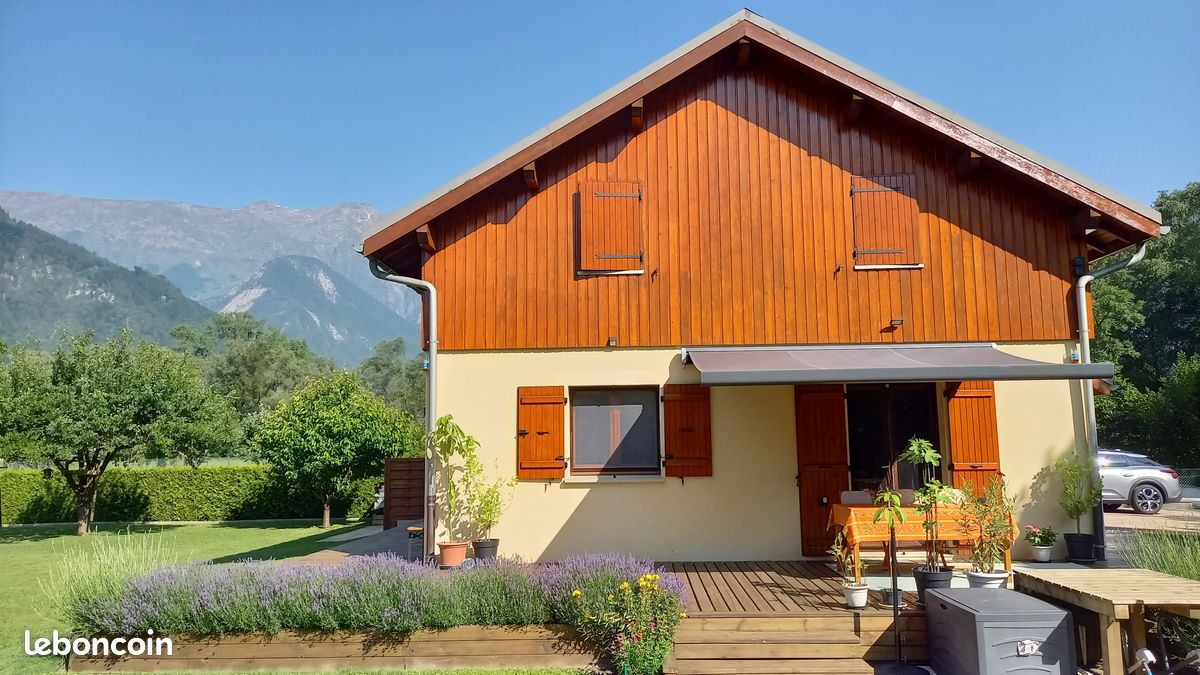 Maison 5 pièces 129 m² · à Le Bourg-d'Oisans · 129 m² · 549 000 €