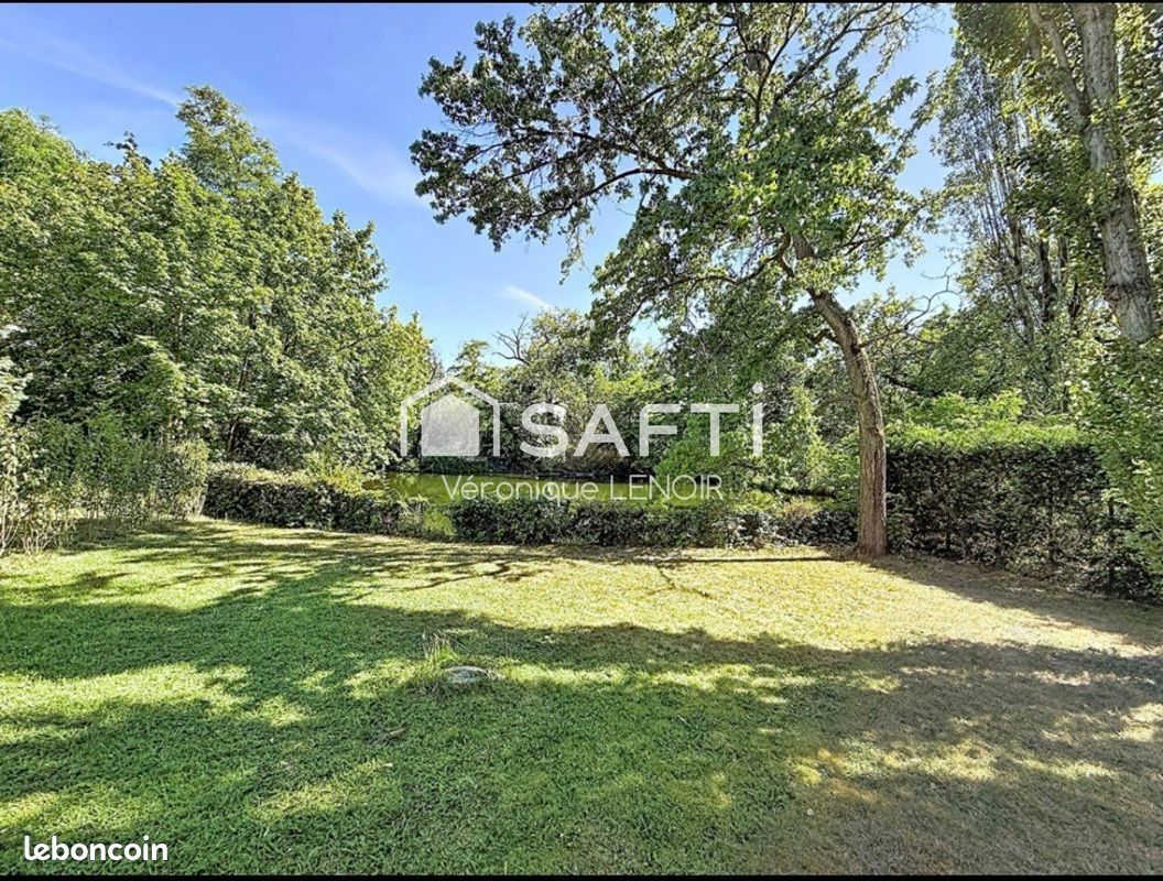 Maison 5 pièces 181 m² · au Vésinet · 181 m² · 1 380 000 €