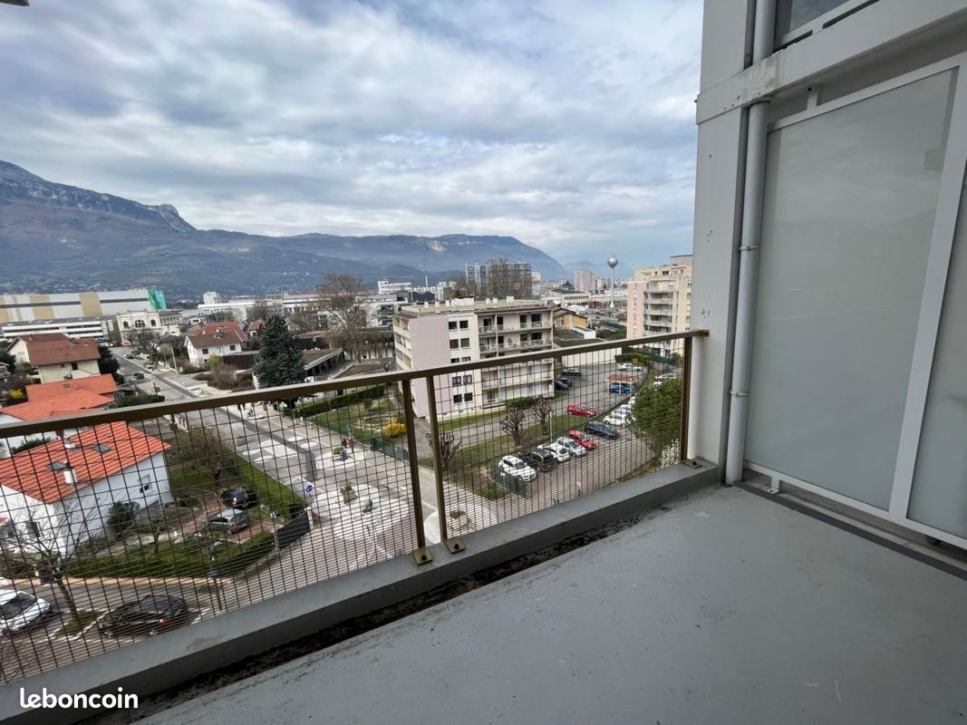 Appartement 3 pièces 65 m² · à Grenoble · 65 m² · 922 €/mois