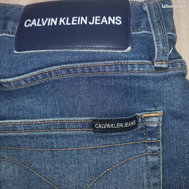 Short en jean Calvin Klein T42 (image 2)