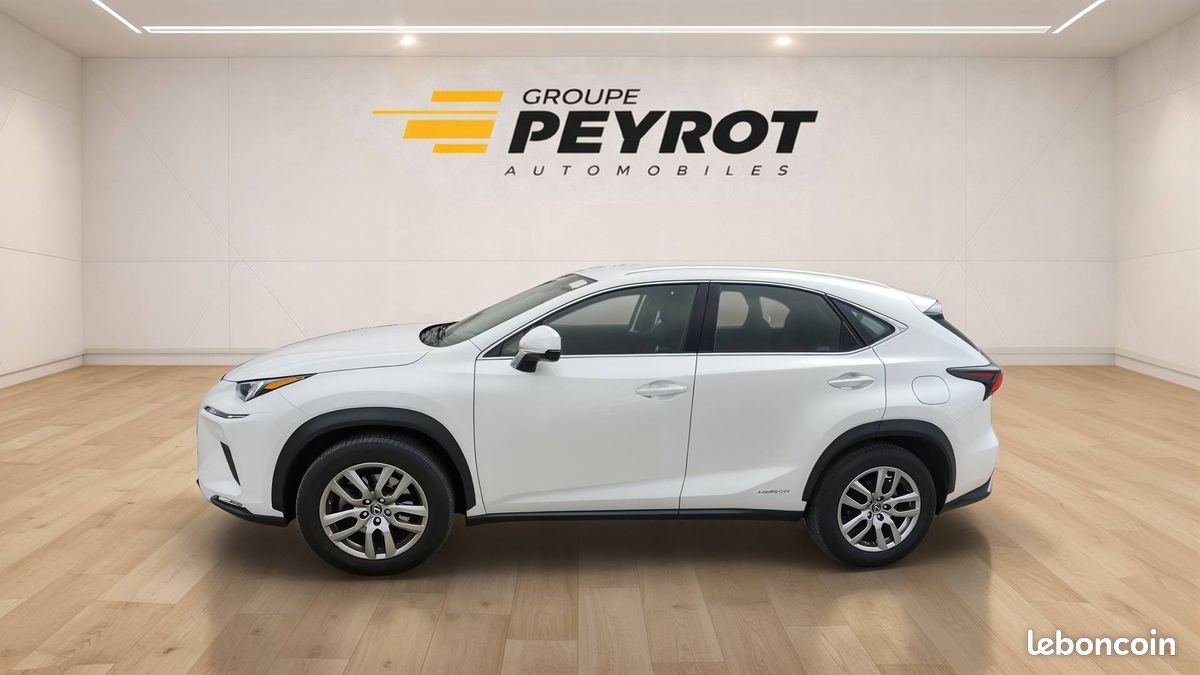 LEXUS NX 300h 4WD Pack (image 3)