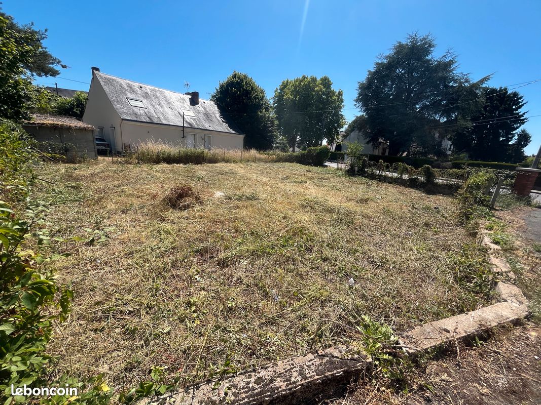 Terrain centre ville · à Vierzon · 15 000 €