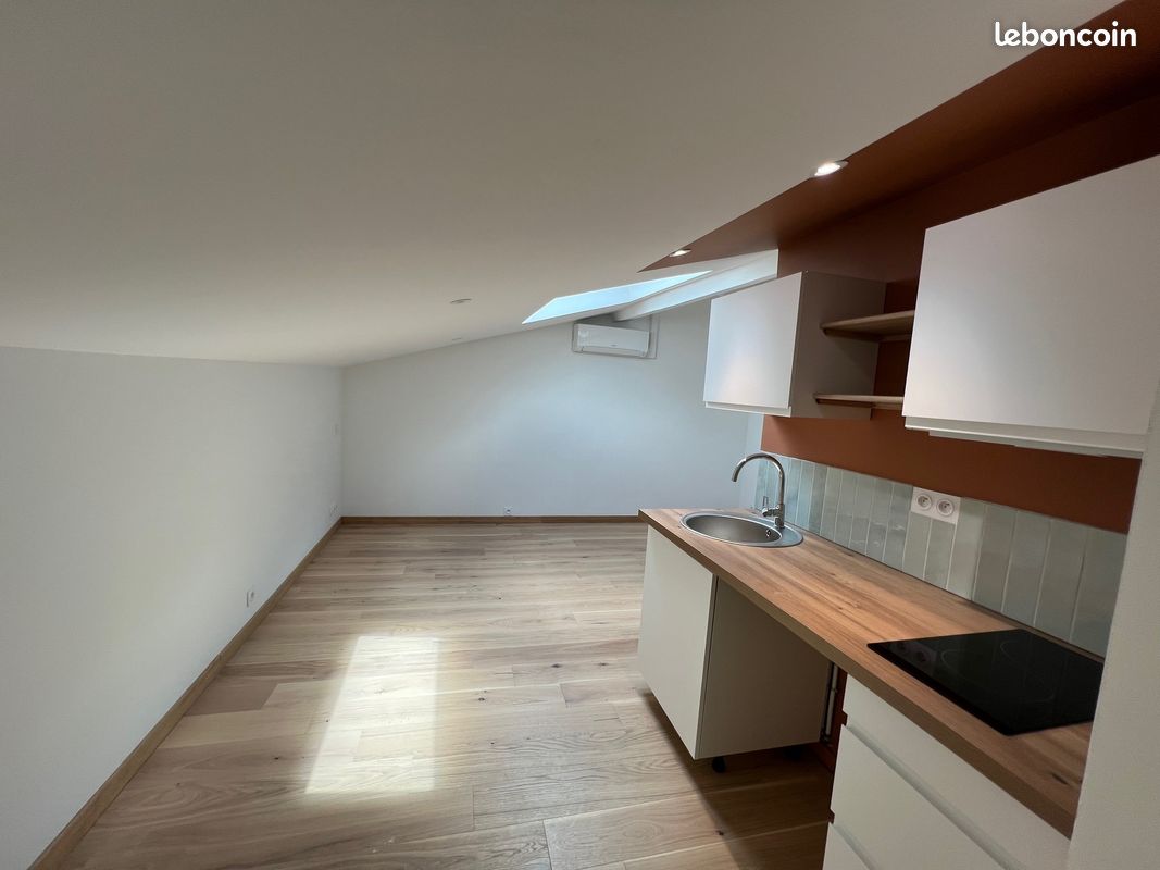 Appartement 1 pièce 28 m² · à Bordeaux · 28 m² · 750 €