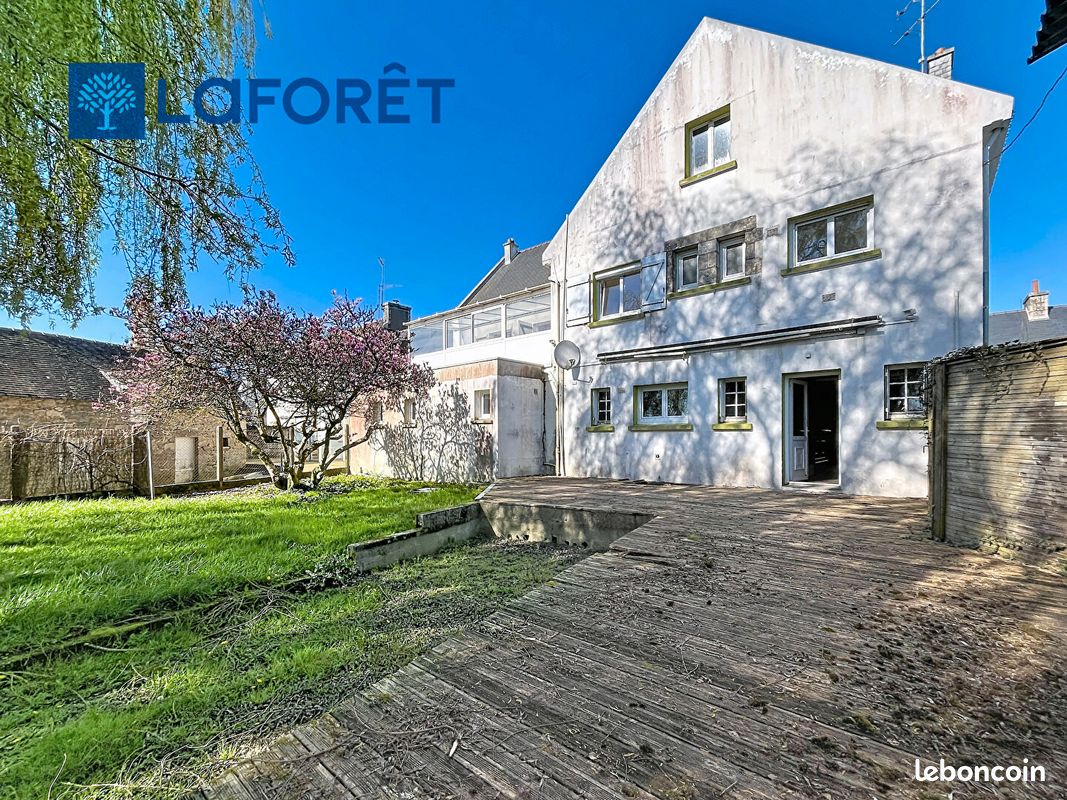Maison 7 pièces 250 m² · à Malguénac · 250 m² · 128 450 €