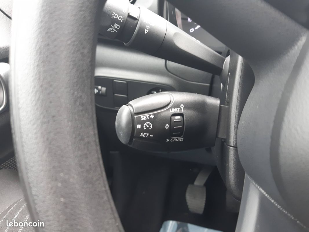 CITROEN C3 BlueHDi 100 ch BVM6 Plus (image 16)
