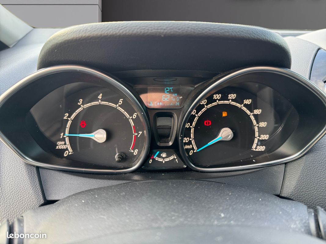 FORD B-MAX 1.0 ECOBOOST 125 Titanium Attelage Suivi Complet Radar AR Bluetooth Garantie 12 mois (image 14)