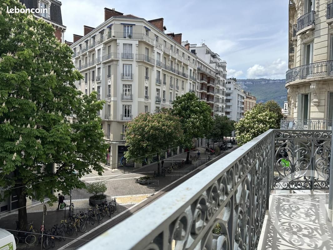 Appartement 6 pièces 143 m² · à Grenoble · 143 m² · 315 000 €