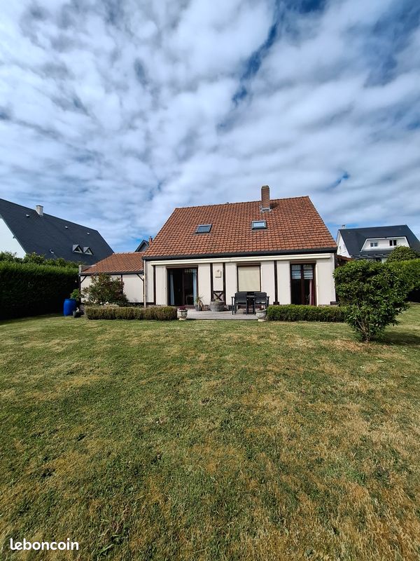 Maison 5 pièces 120 m² · à Octeville-sur-Mer · 120 m² · 75 000 €