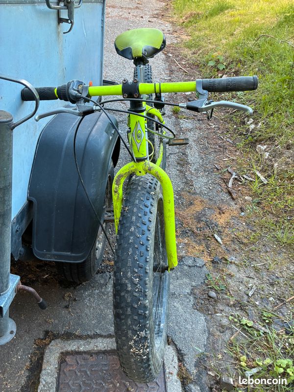 Magnifique fatbike jaune fluo pour enfant 24 pouces x 4 pouces (image 7)