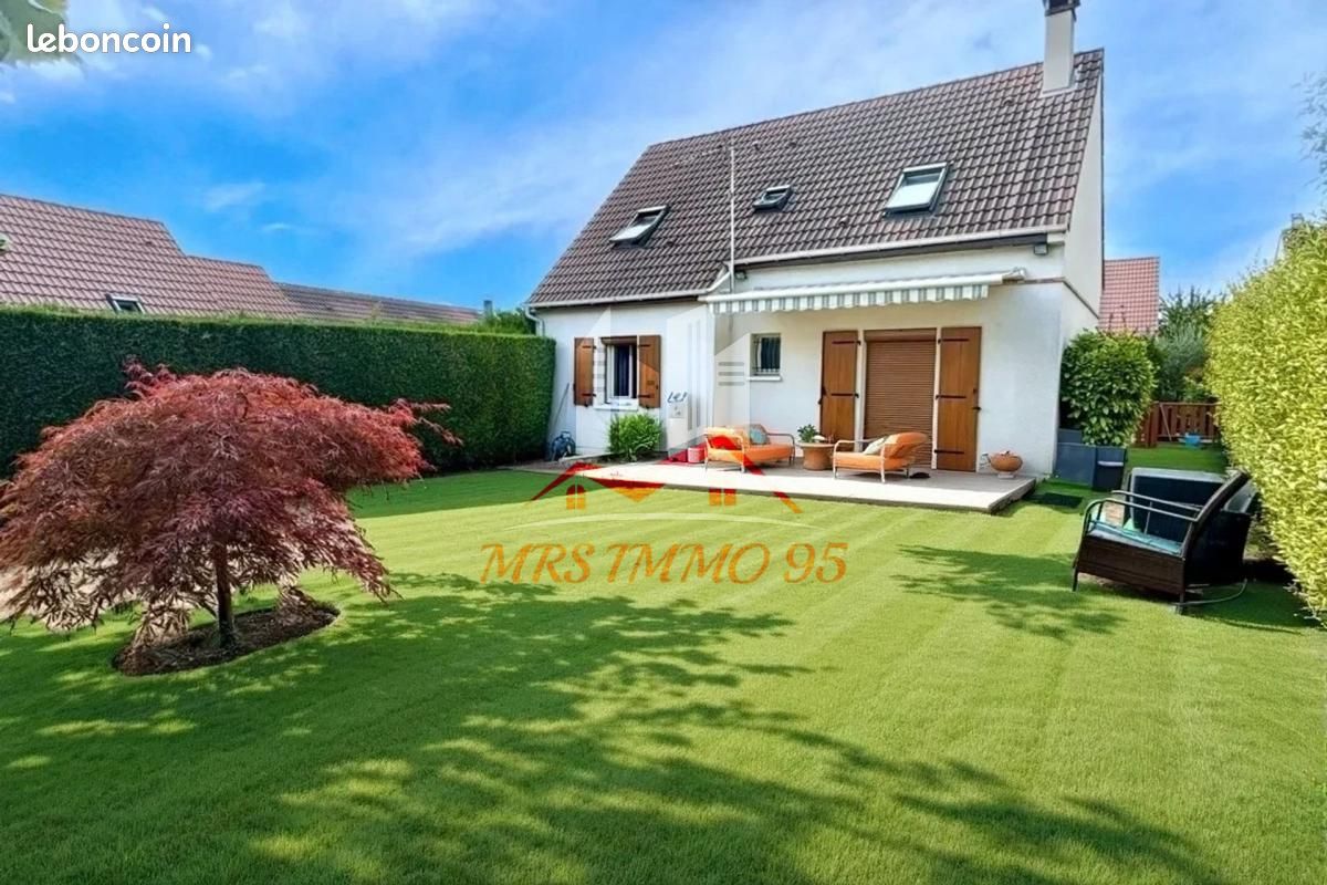 Maison 5 pièces 98 m² · à Fosses · 98 m² · 319 000 €