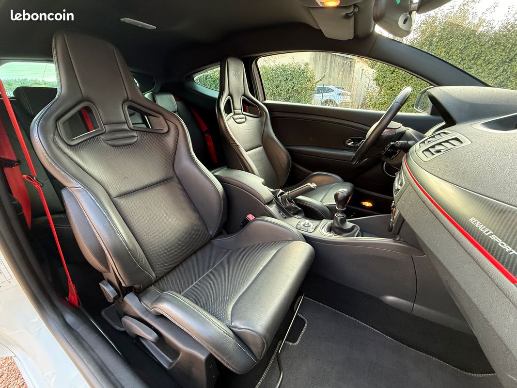 Renault Megane 3 (III) RS 275 CUP/ RECARO (image 8)