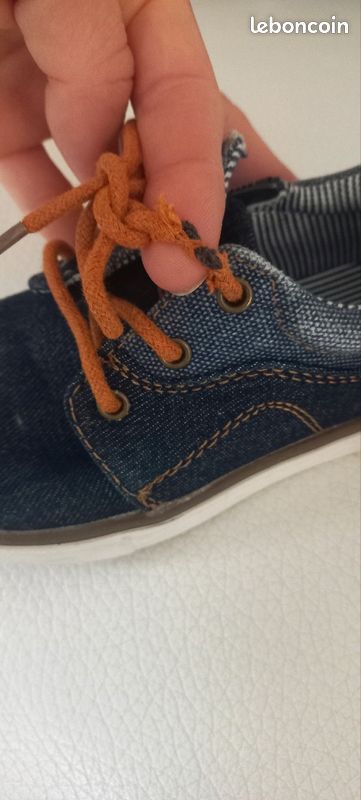Lot de chaussures garçon taille 26 (image 5)