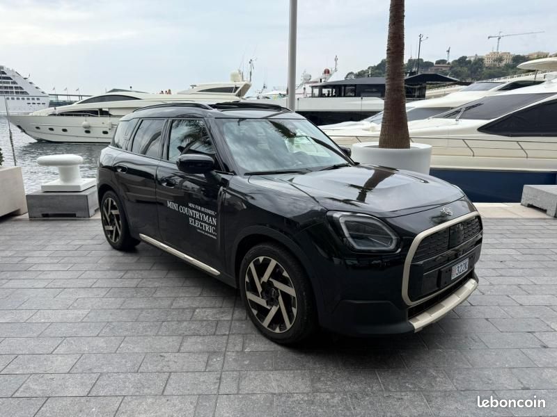 Mini Countryman E 204ch Favoured (image 1)