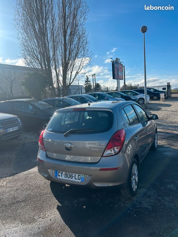 Hyundai i20 crdi 75 pack inventive (image 2)