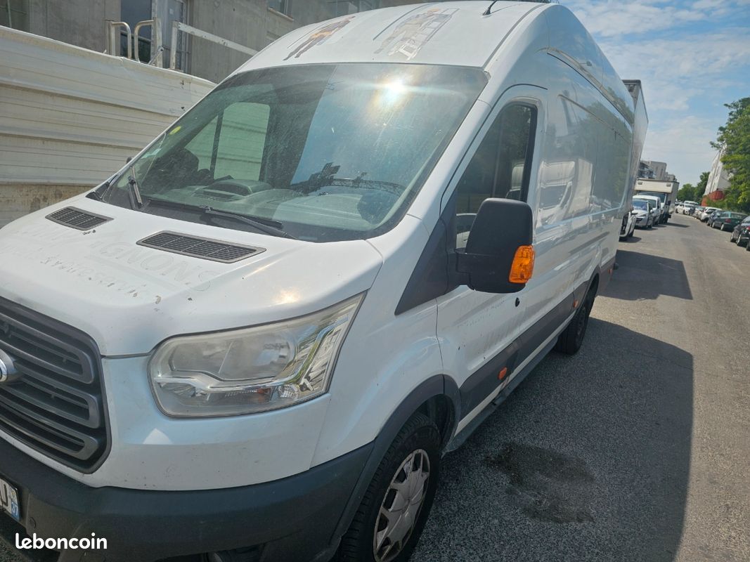 Ford transit (image 2)