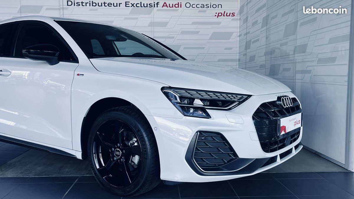 AUDI A3 Sportback TFSI Mild Hybrid 116 S tronic 7 S line (image 9)