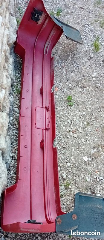 Hayon +pare choc AX rouge (image 1)