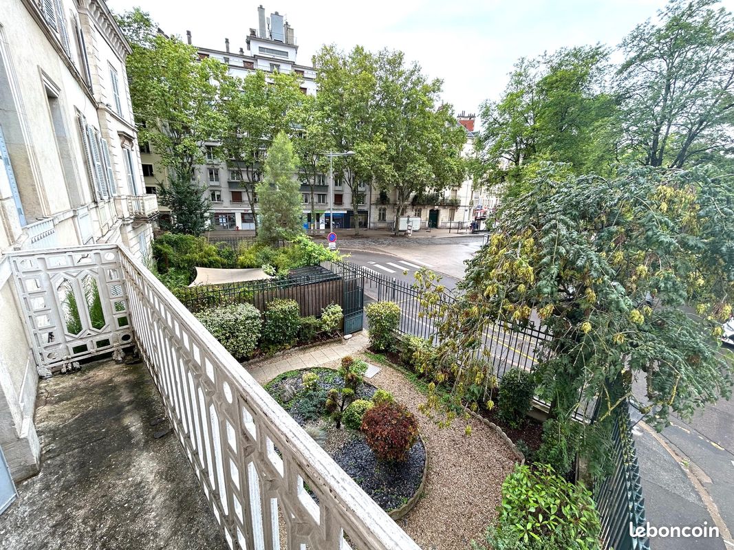 Appartement 4 pièces 98 m² · à Dijon · 98 m² · 1 190 €/mois