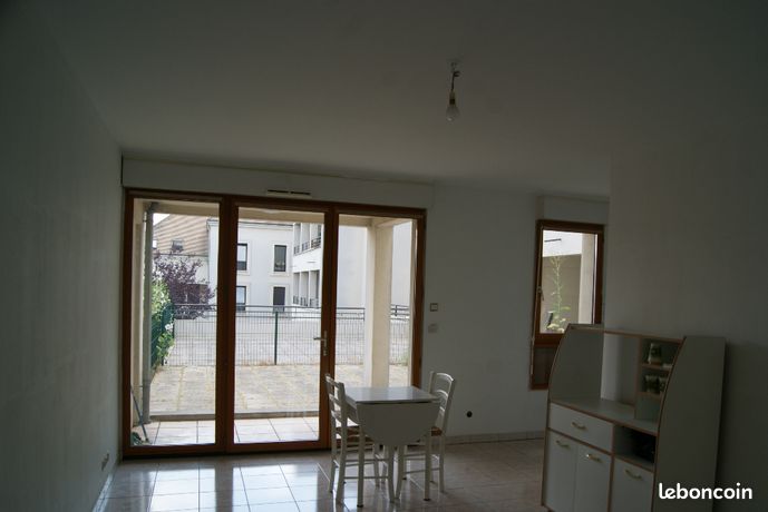 Studio 1 pièce 30 m²