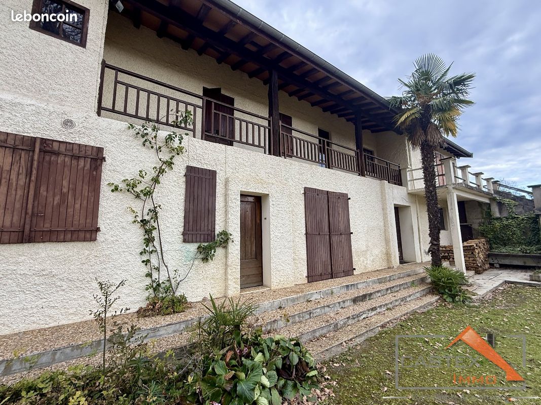 Maison 9 pièces 334 m² · à Salies-du-Salat · 334 m² · 159 500 €