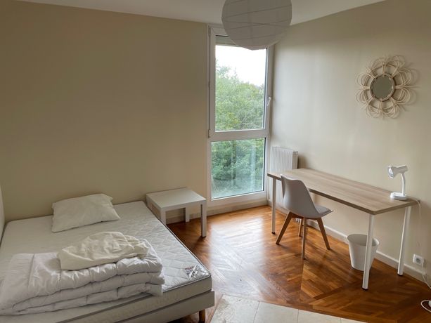 Appartement a louer  - 5 pièce(s) - 85 m2 - Surfyn