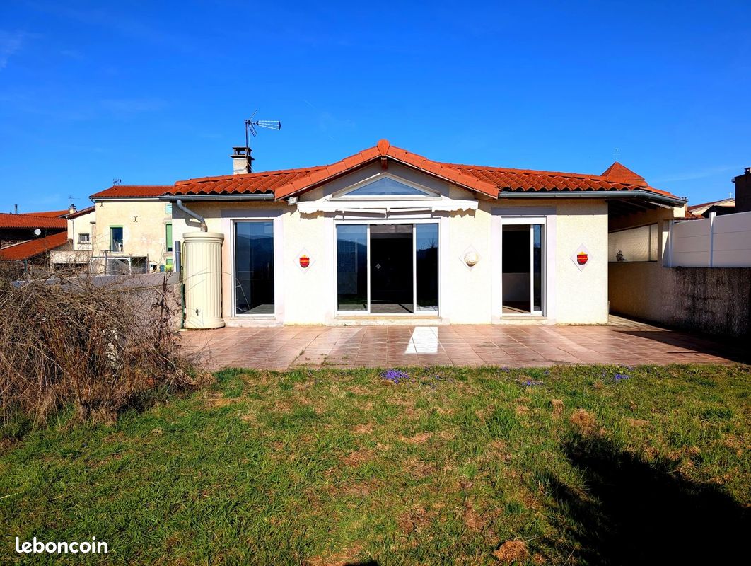 Maison 4 pièces 158 m² · à Genilac · 158 m² · 346 000 €