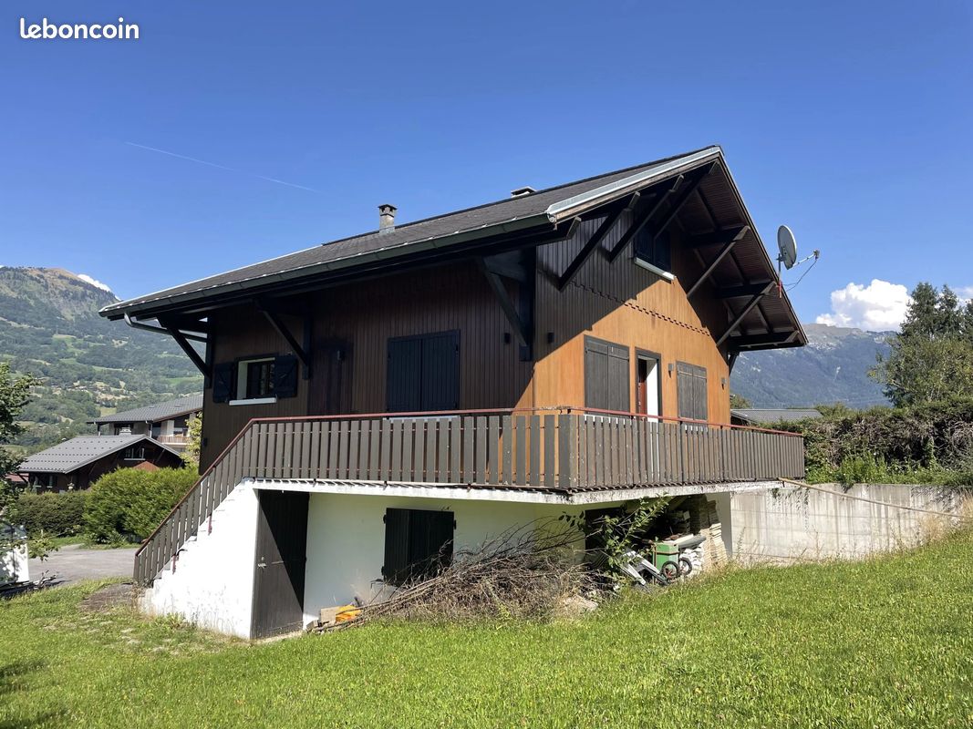 Maison 7 pièces 126 m² · à Morillon · 126 m² · 683 000 €