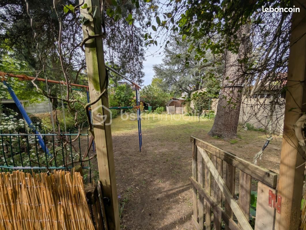 Maison 6 pièces 142 m² · à Champs-sur-Marne · 142 m² · 530 000 €