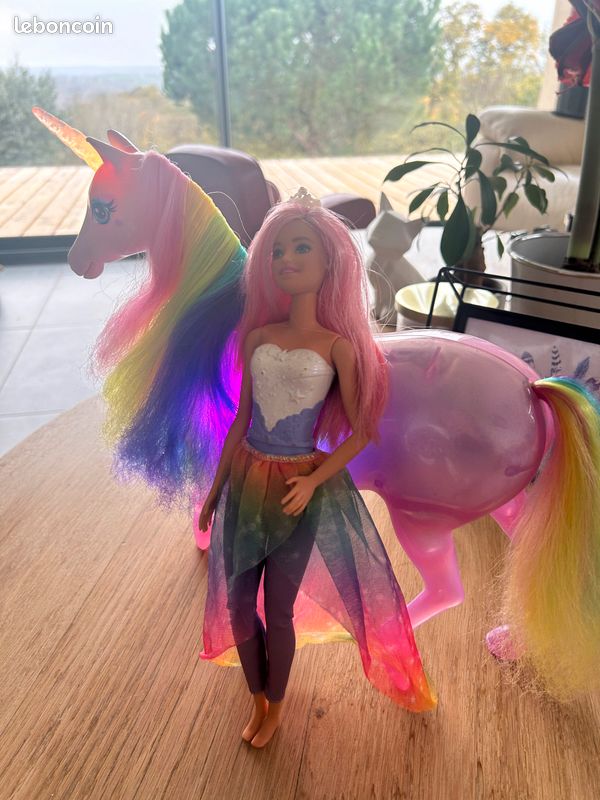 Barbie Dreamtopia Licorne 🦄 Lumières magiques Jeux Jouets