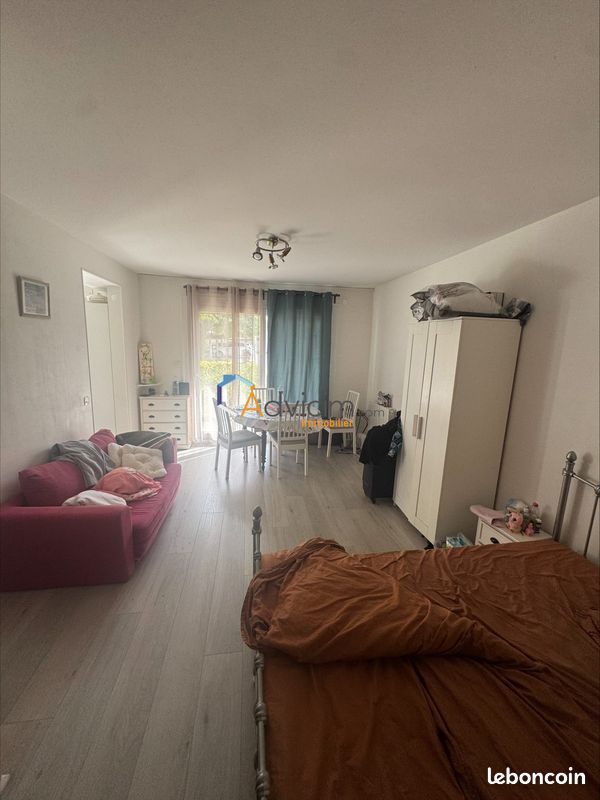 Appartement 1 pièce 32 m² · à Orléans · 32 m² · 548 €