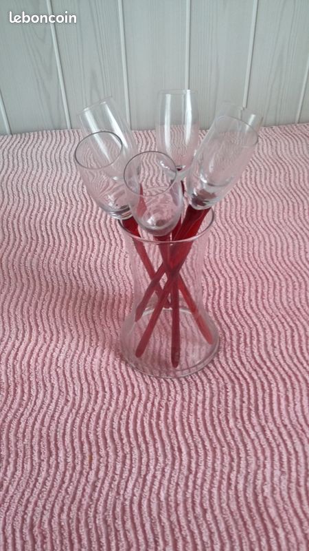 Verres tulipes (image 1)