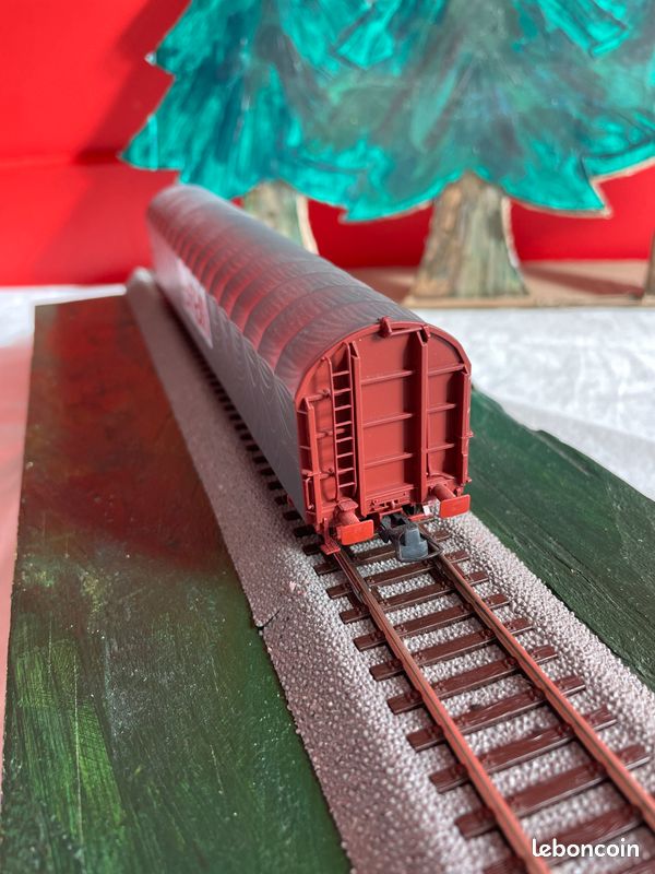 Wagon Bâché Long Rouge SOBETRA 66320 ROCO – Neuf Sous Emballage