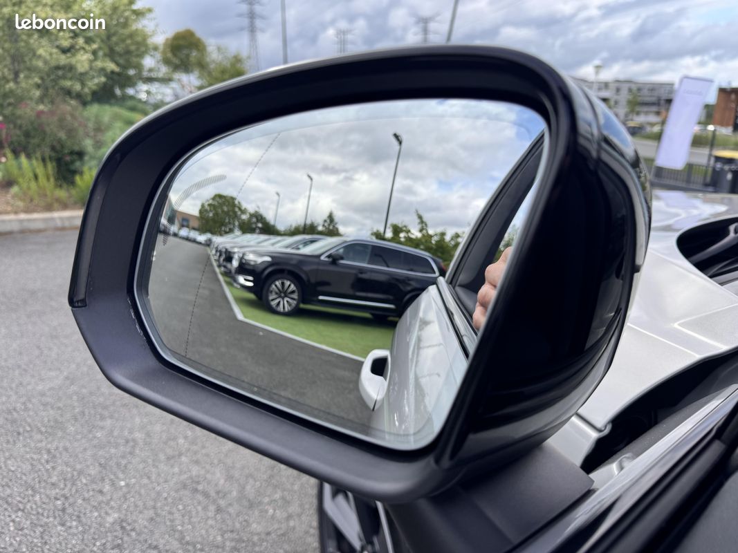 VOLVO XC40 B3 163 ch DCT7 Ultra (image 8)