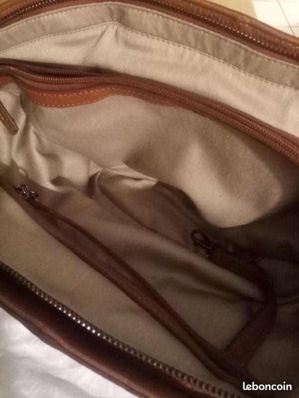 Sac cabas de la marque Etrier en cuir grainé - porté épaule - couleur marron/camel (image 8)
