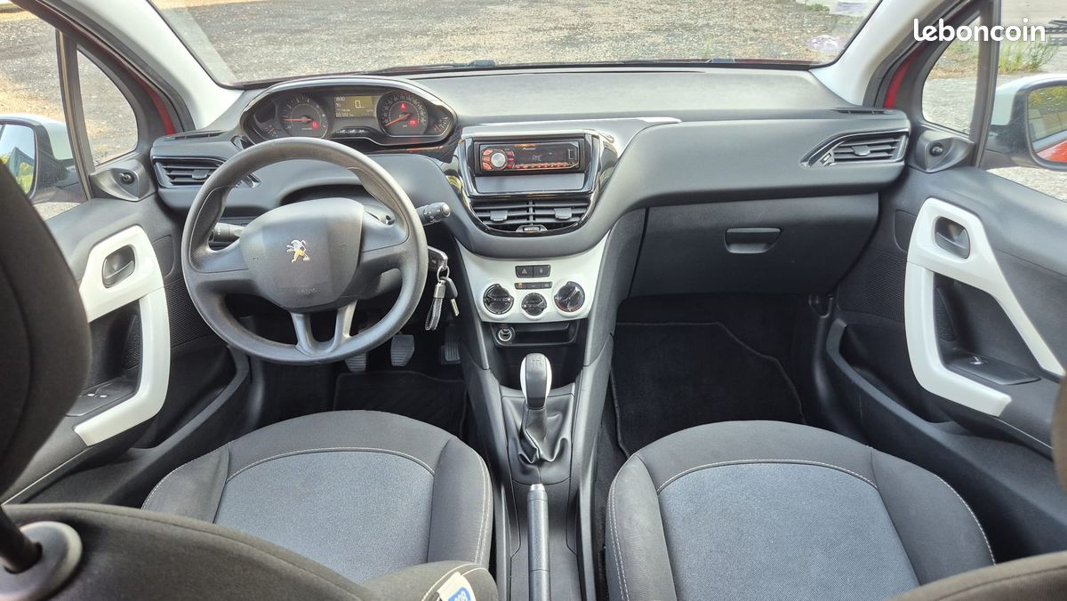 Peugeot 208 1.0 vti 68 like (image 3)