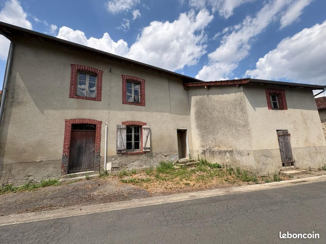 Maison 3 pièces 91 m² · à Saint-Martin-Terressus · 91 m² · 44 000 €