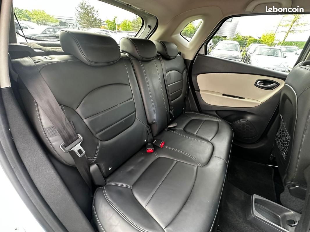 Renault Captur 2 II 1.3 TCE 155 FAP INITIALE PARIS EDC (image 18)