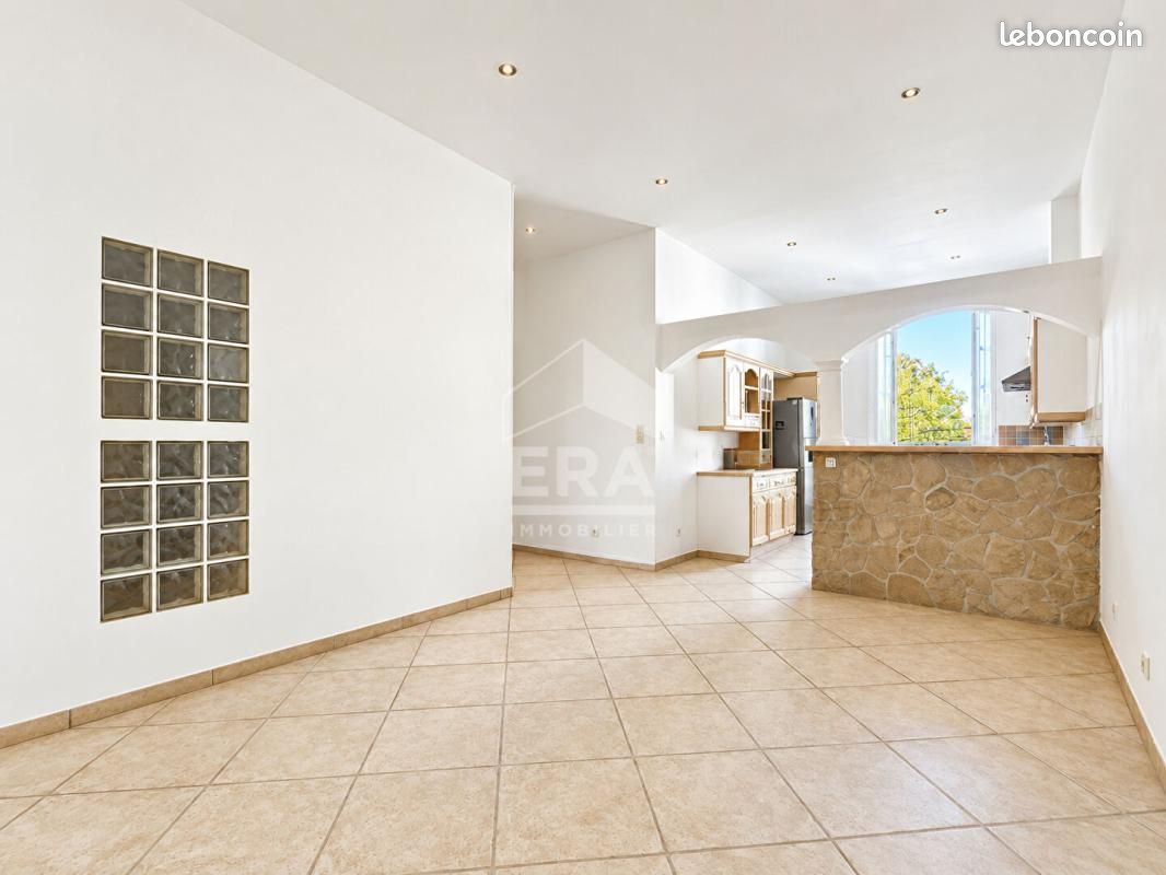 Appartement 3 pièces 69 m² · à Marseille · 69 m² · 296 000 €