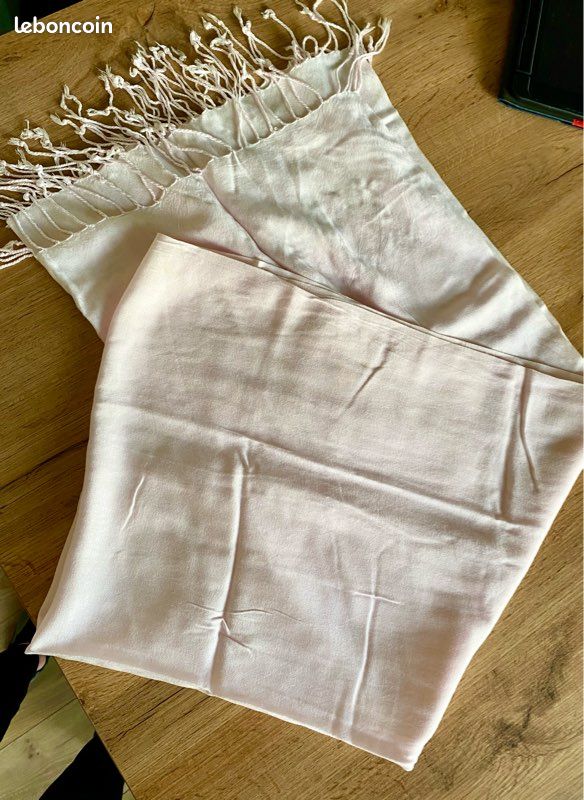Foulard femme (image 1)