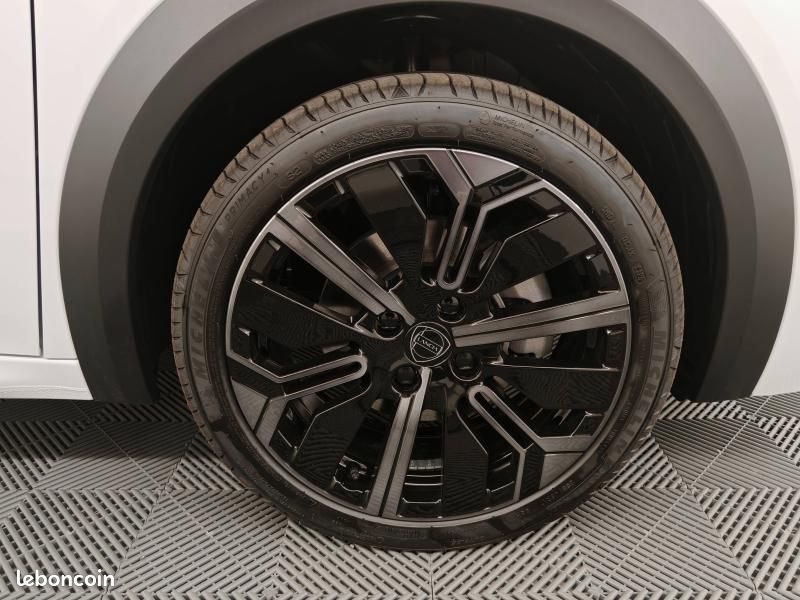 Lancia Ypsilon 1.2 Ibrida 110ch HF Line eDCT6 (image 11)