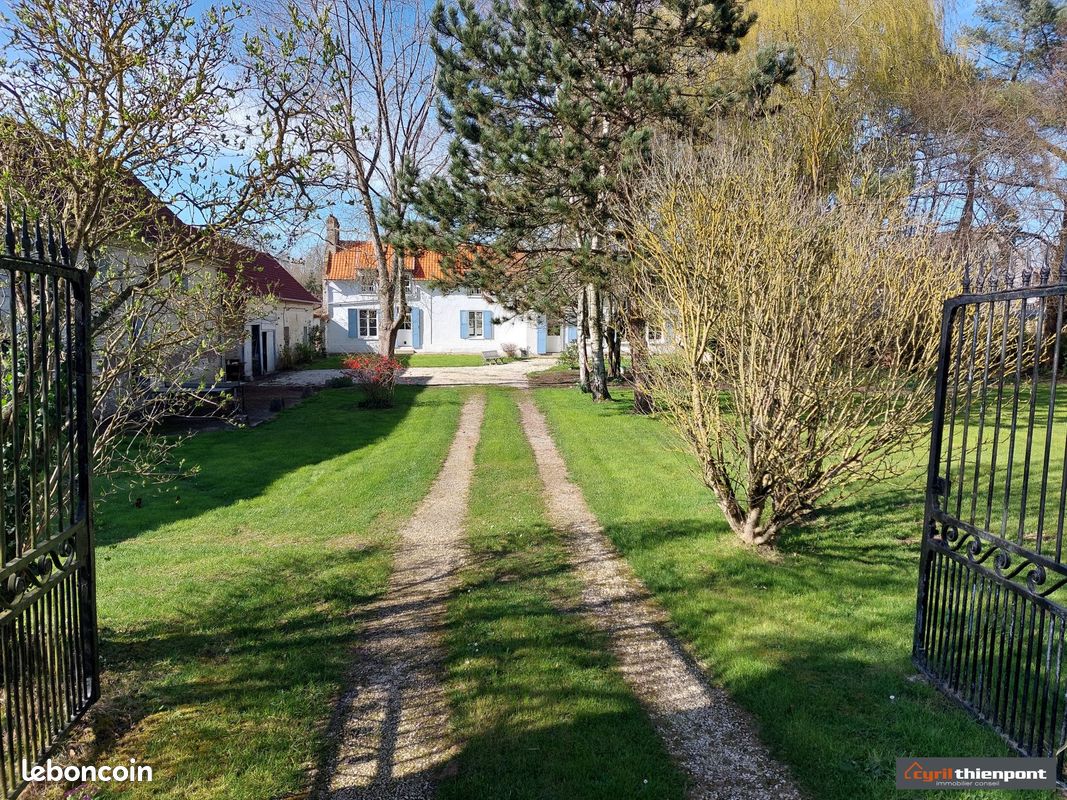 Maison 7 pièces 167 m² · à Vauchelles-les-Quesnoy · 167 m² · 299 000 €