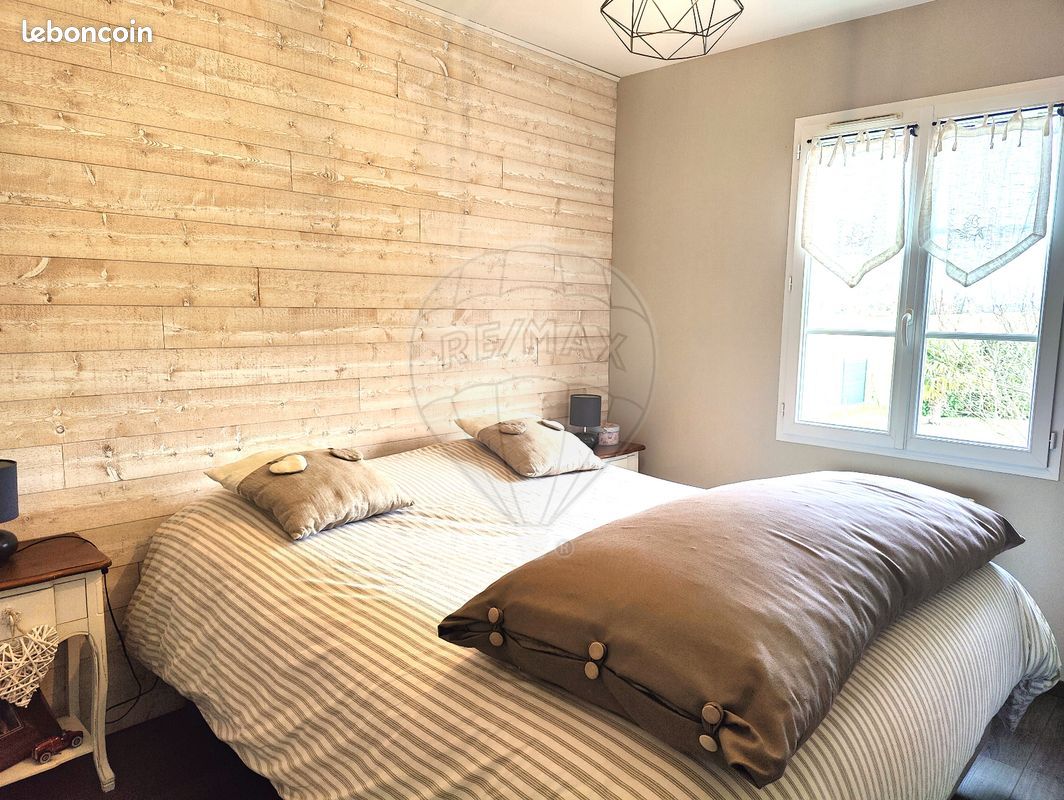 Maison 5 pièces 121 m² - Bouëx 16410 (image principale 11)