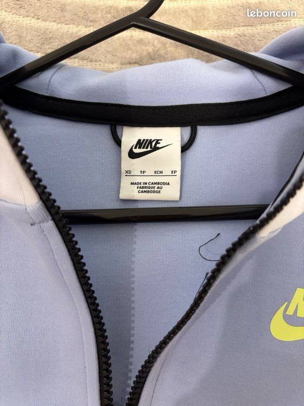Nike tech (image 5)