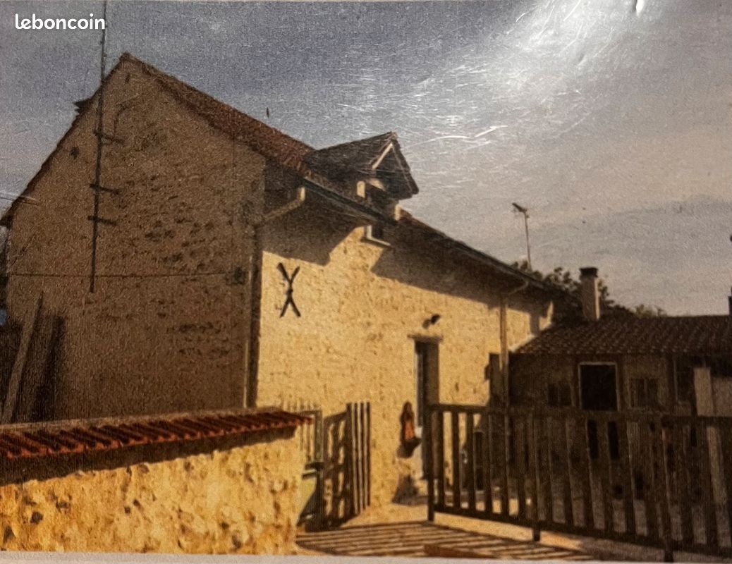 Maison 5 pièces 89 m² · à Les Ormes · 89 m² · 190 000 €