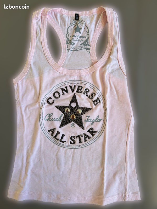 T-shirt S Converses (image 1)