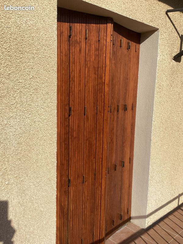 Vends persiennes volets bois 8 vtx pin lasuré (image 3)