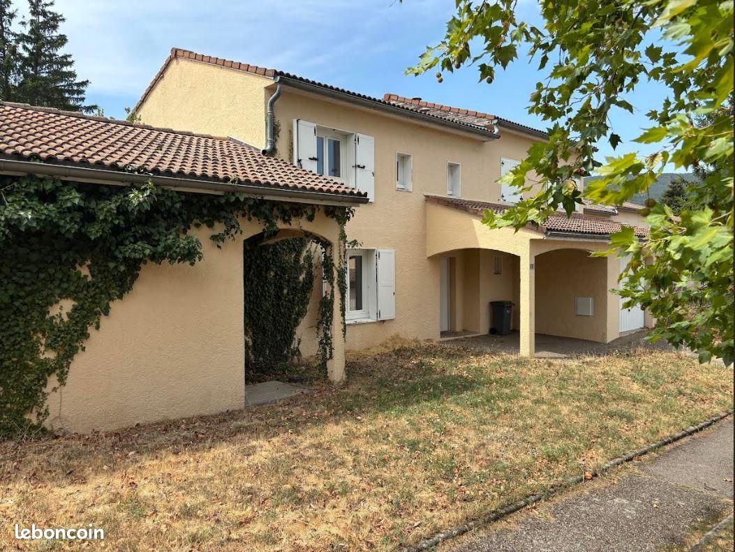 Maison 6 pièces 123 m² · à Pélussin · 123 m² · 1 016 €