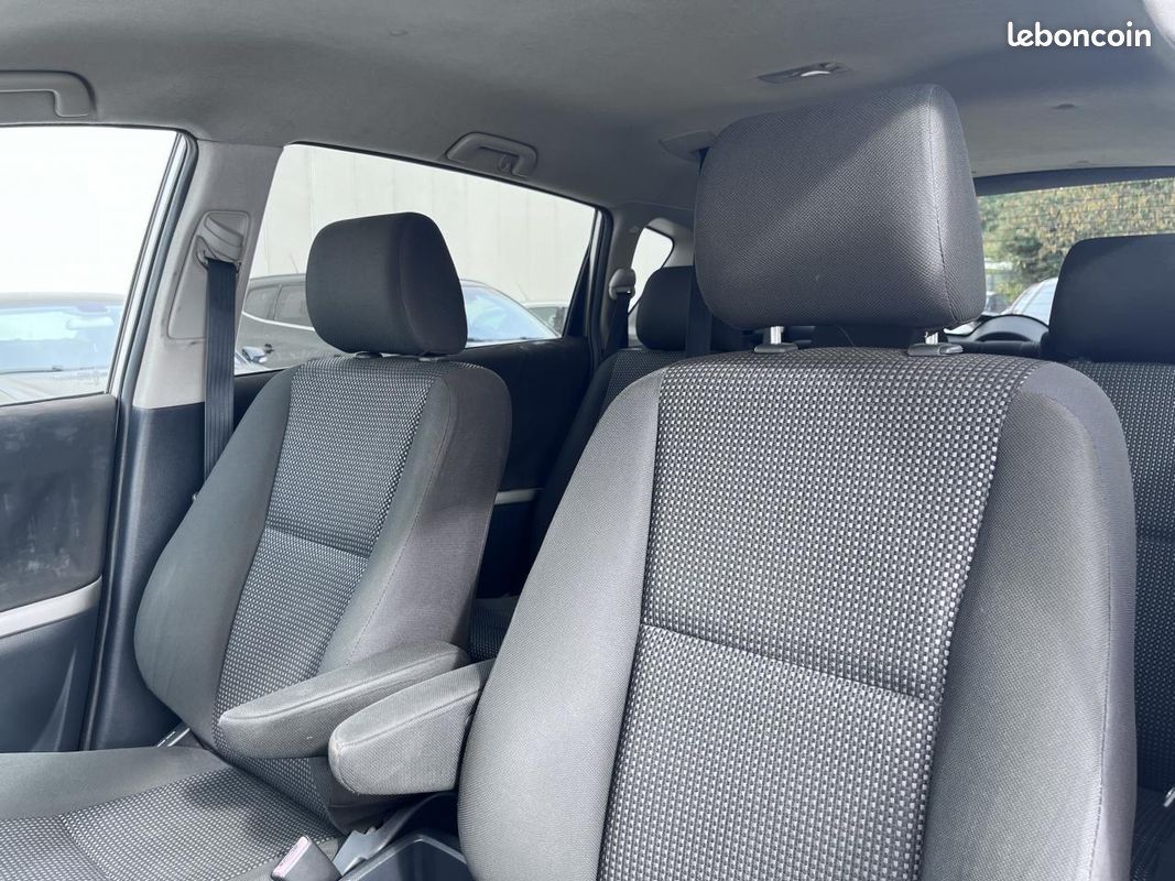 TOYOTA COROLLA VERSO 7 PLACES 177 D-4D Clean CHAINE DE DISTRIBUTION (image 13)