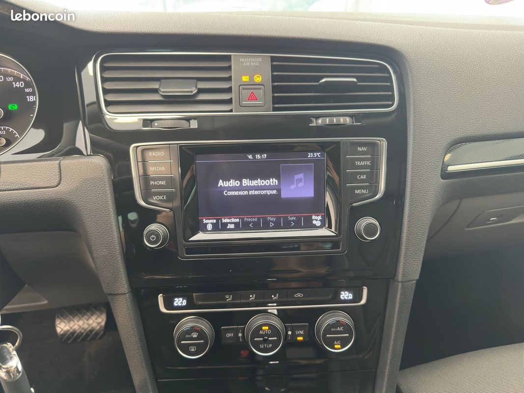 Volkswagen Golf 140cv TSI Carat Boite auto (image 17)