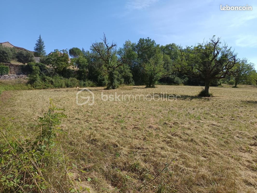 Terrain 6 860 m² Tourtoirac · 38 000 €